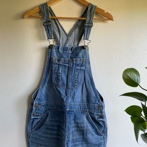 American Eagle Outfitters Denim Overall Shorts Light Wash - Size XS - Loose Fit